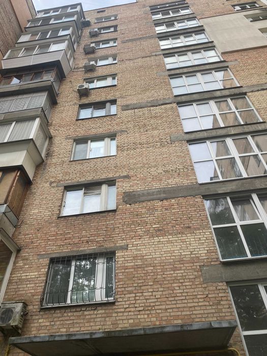 Без комісії. «Печерська» метро. Бульвар Лесі УкраЇнки, 28А.