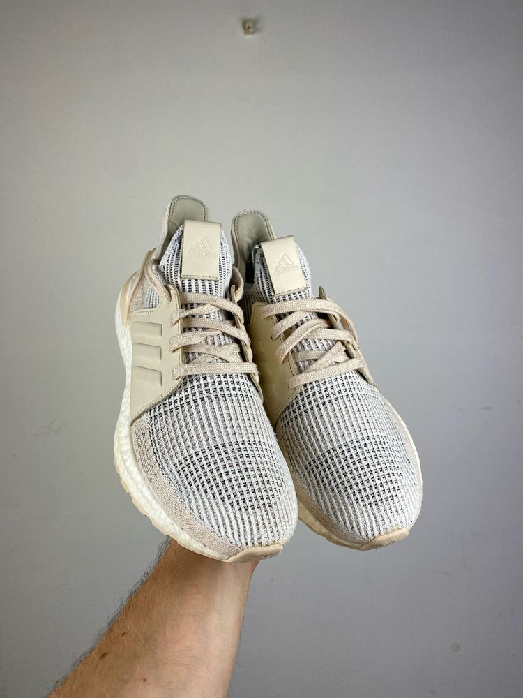 Кроссовки Adidas Boost