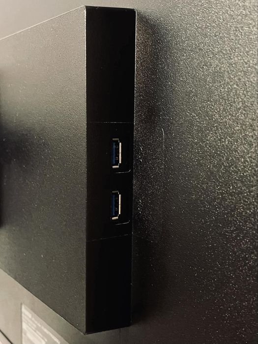 Monitor 27 cali w bardzo dobrym stanie .