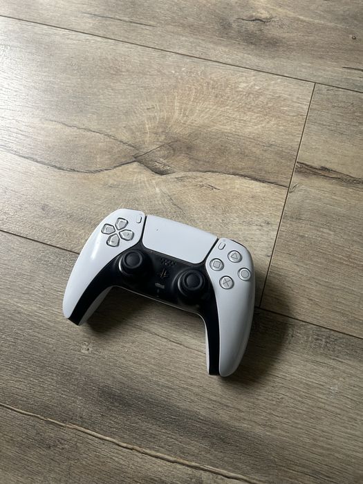 PlayStation 5 Digital Edition – w bardzo dobrym stanie
