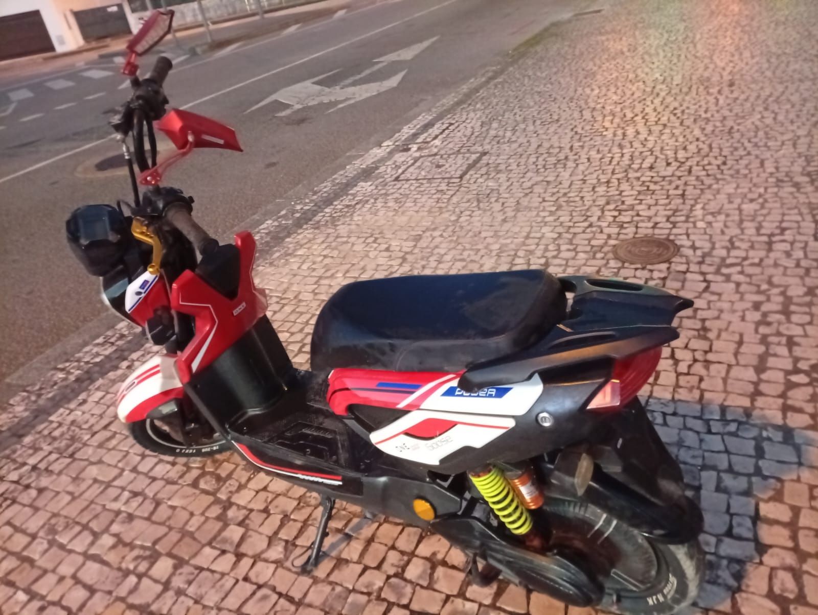 Scooter elétrica