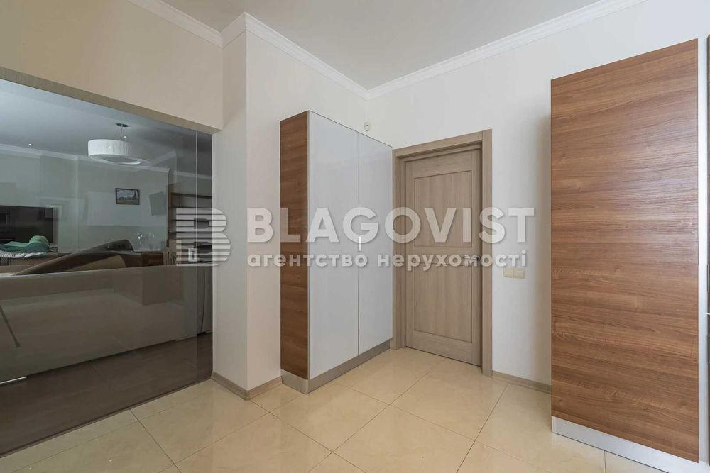 140 м2 3 к квартира ЖК Панорама Коновальця 44а Печерська