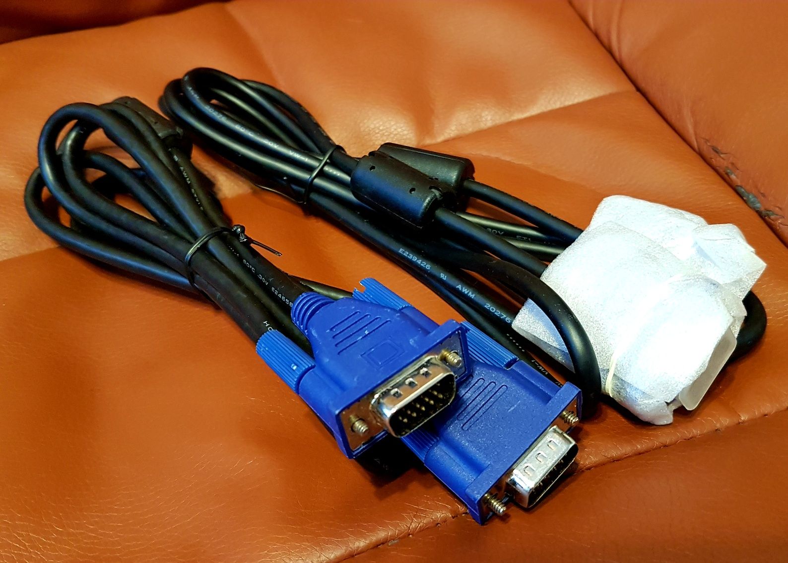 Nowy Kabel D-sub  VGA - VGA 1,8 m do monitora komputera