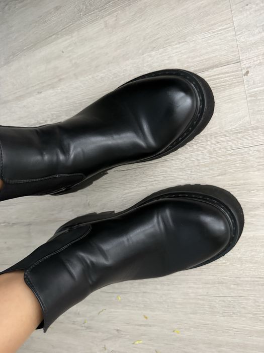 Продам ботинки челси