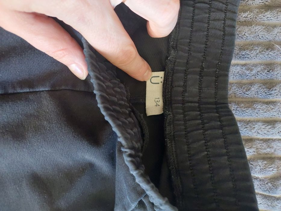 4 pary spodni dla dziewczynki r.134, jesany i inne