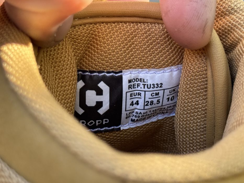 Nowe Buty Sneakersy Cropp cieple rozmiar 44 28.5cm