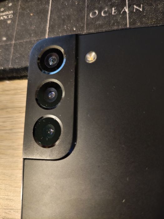 Samsung Galaxy S22 uszkodzony