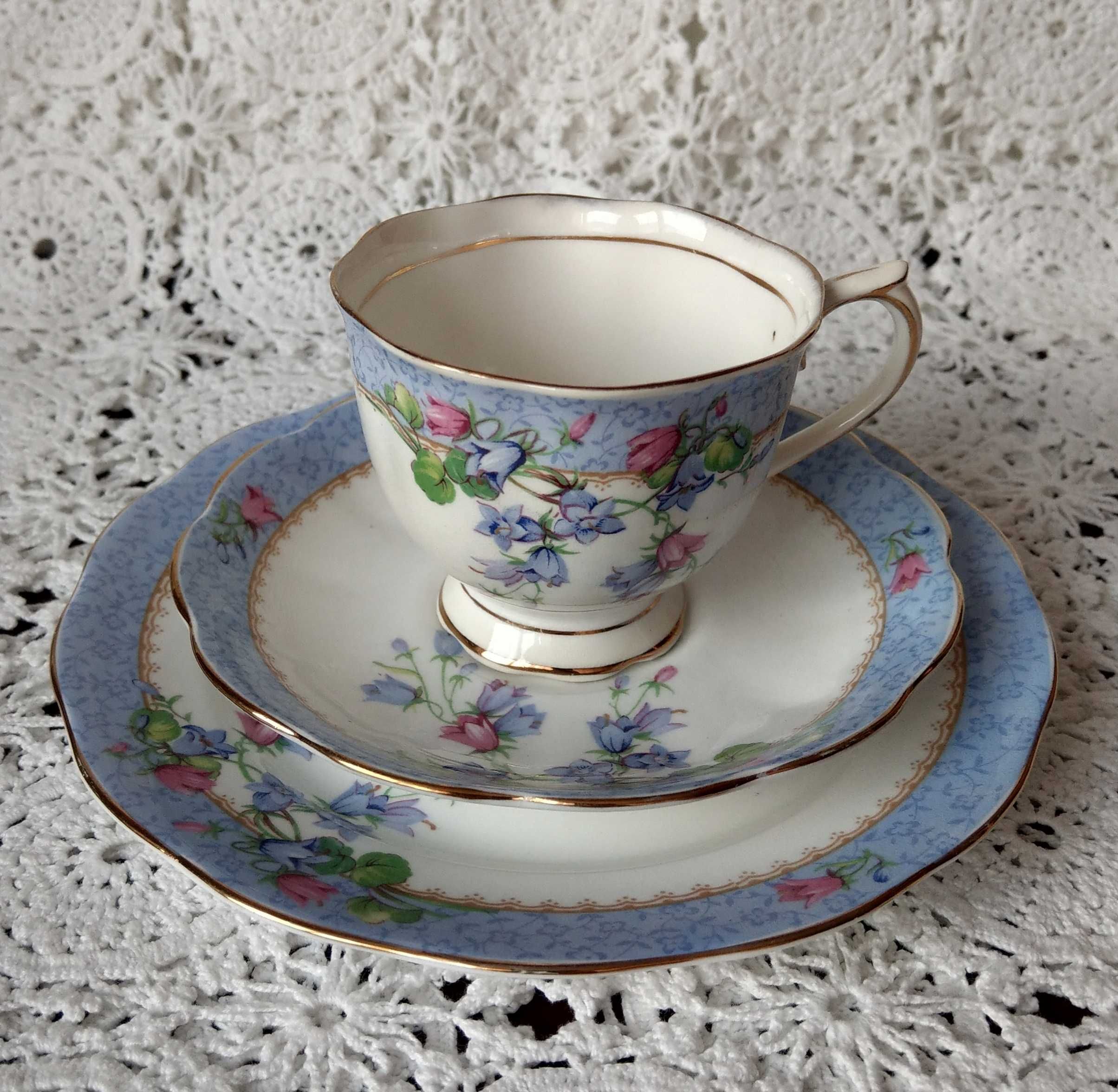 Przedwojenna Rzadka Royal Albert Antyk
Angielska Porcelana
Filiżanka