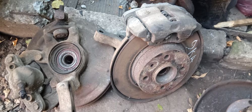 Ступица пружины суппорта рычаги ВАЗ 2109 классика