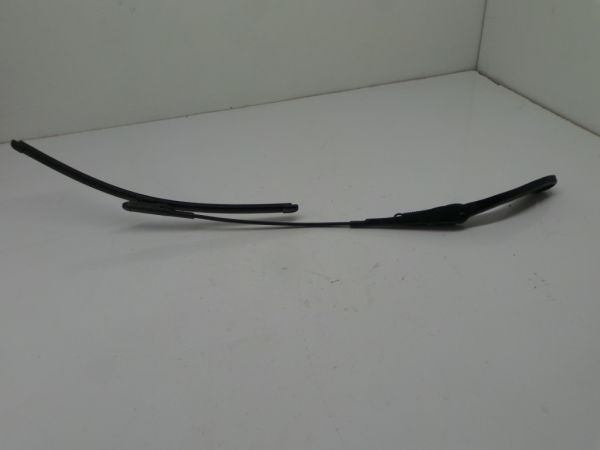 Haste / braço de escova limpa vidros frente direita BMW 1 (F20)