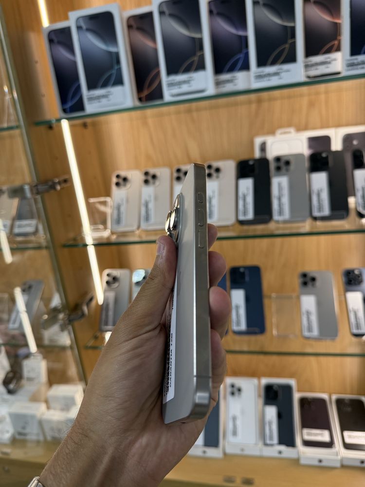 IPHONE 16 PRO 256GB SEMI NOVO