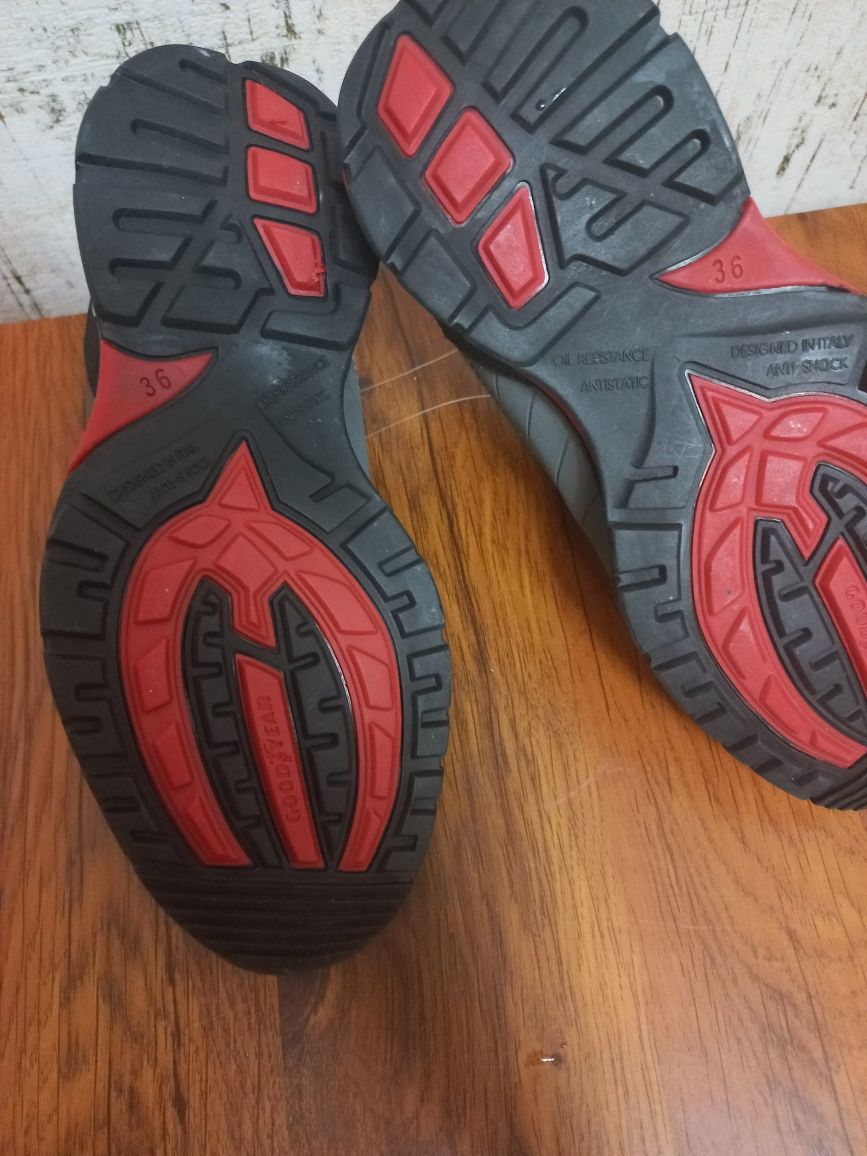 Спецвзуття  Goodyear