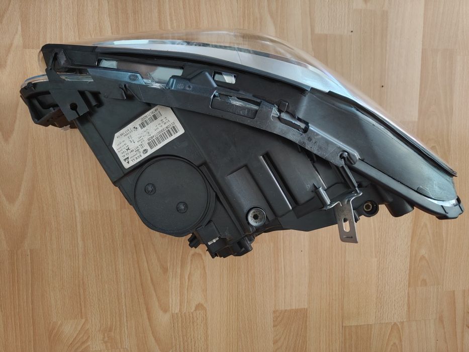 BMW F10 F11 lift LCI lampa prawa bi xenon LED IDEALNA