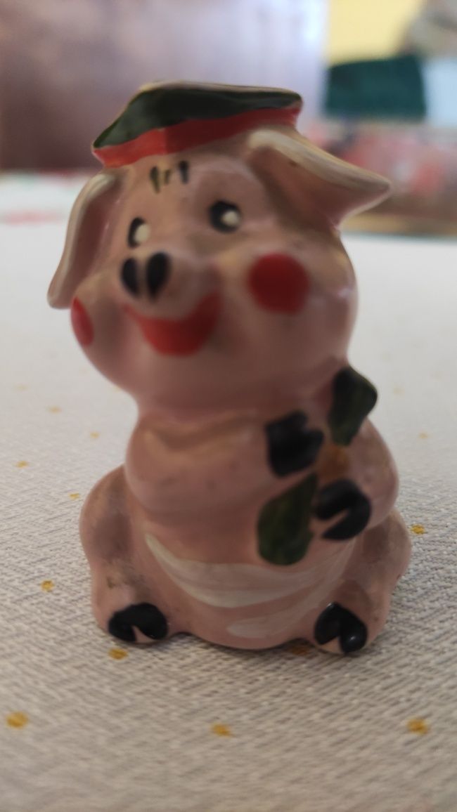 PRL figurki z porcelitu. Miś i świnka. Plus gratis.