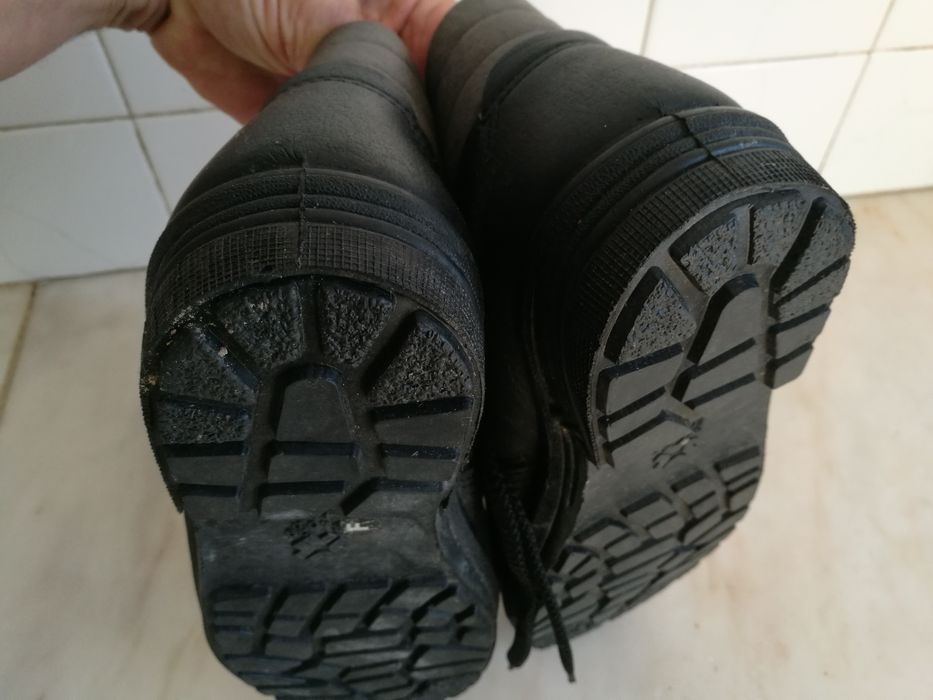 Botas de trabalho em pele e de biqueira aço n 39/40