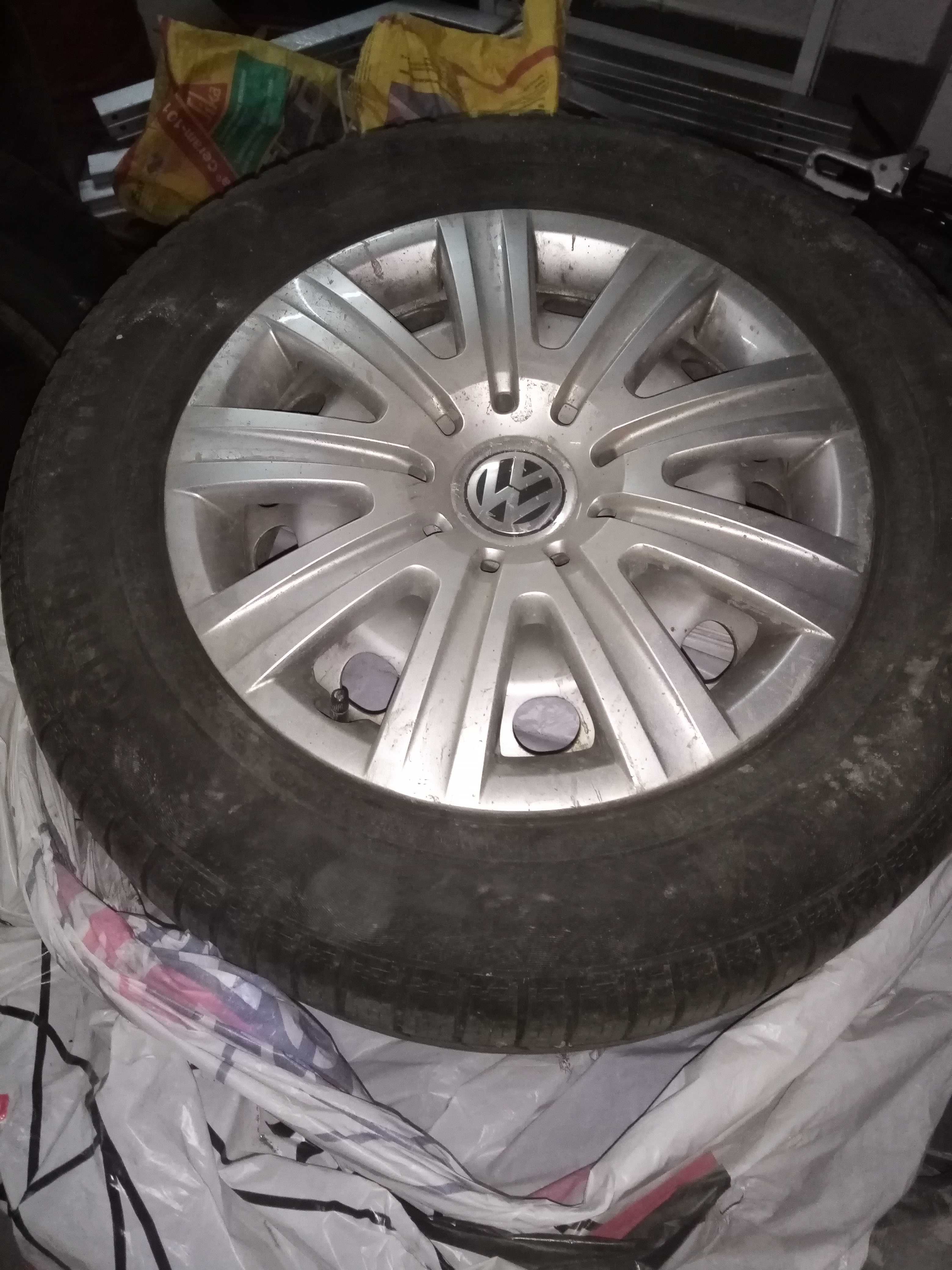 Продам шини Continental 225/60 r16