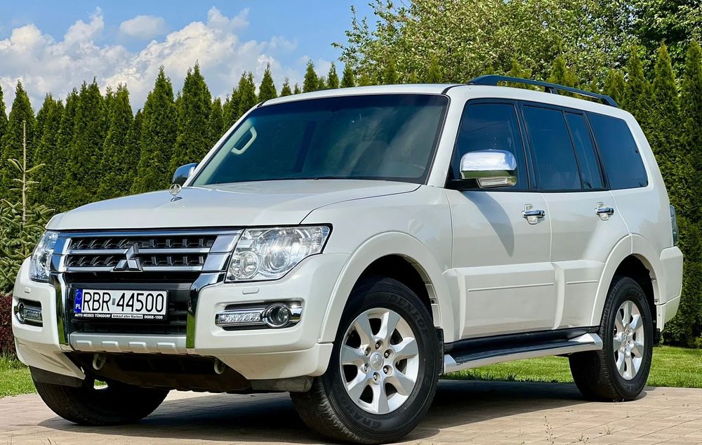 Mitsubishi Pajero Mitsubishi Pajero IV 3.5GLS V6 Benzyna