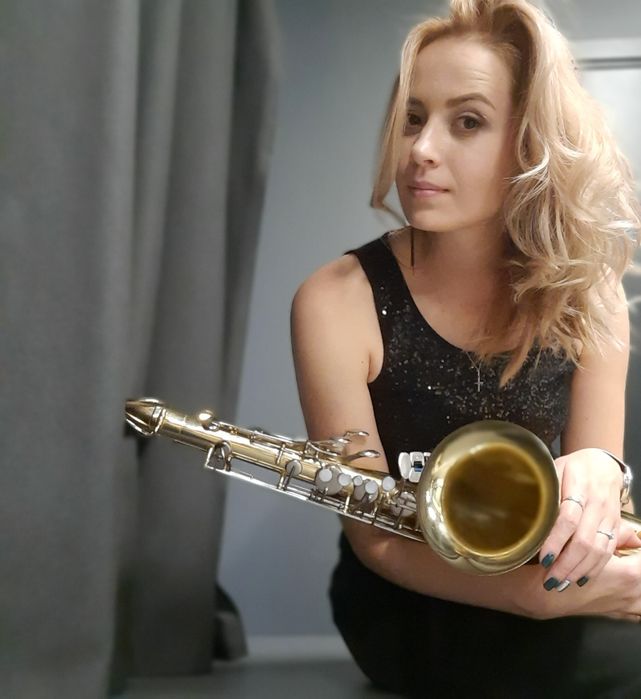 Саксофон Київ. Саксофоністка. Новий рік.На свято.