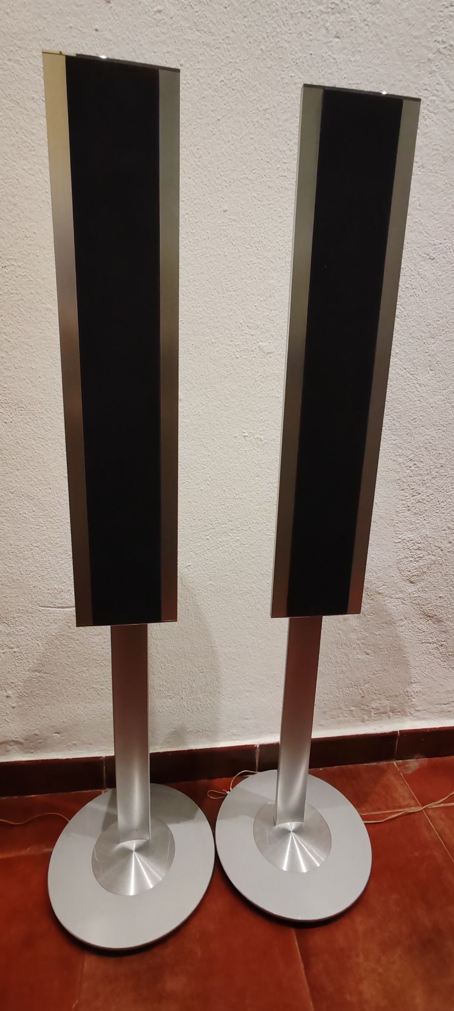 Par de colunas Sony SS-TSLF1L com suporte