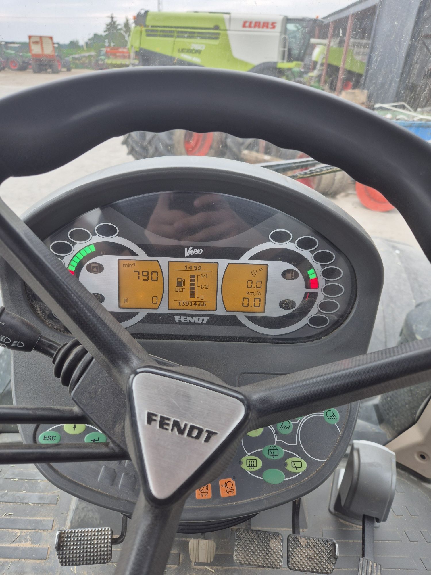 Fendt 718 vario.