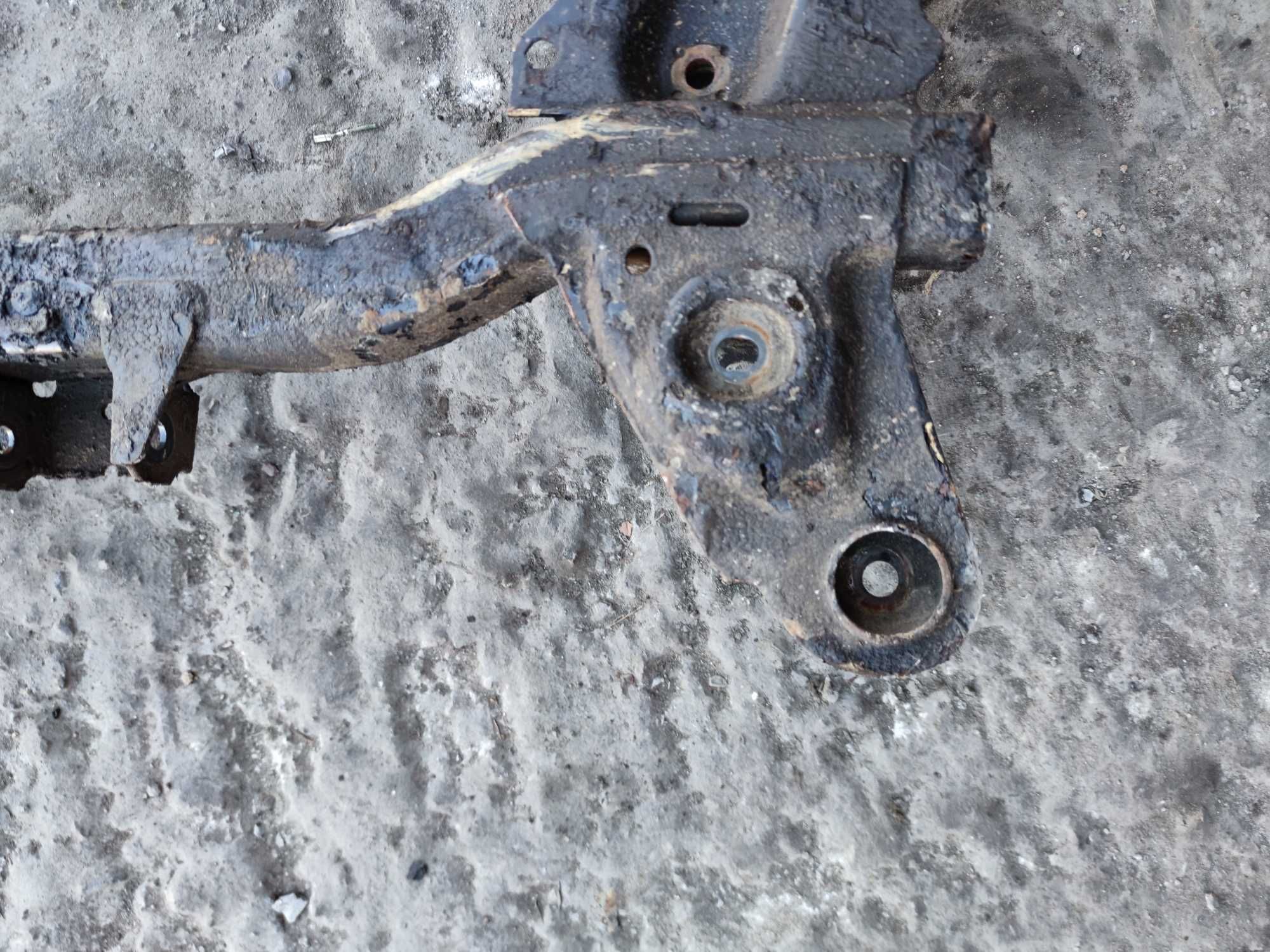 Opel Corsa C Combo Meriva A Sanki Wózek Belka Kołyska Trawers Przód
