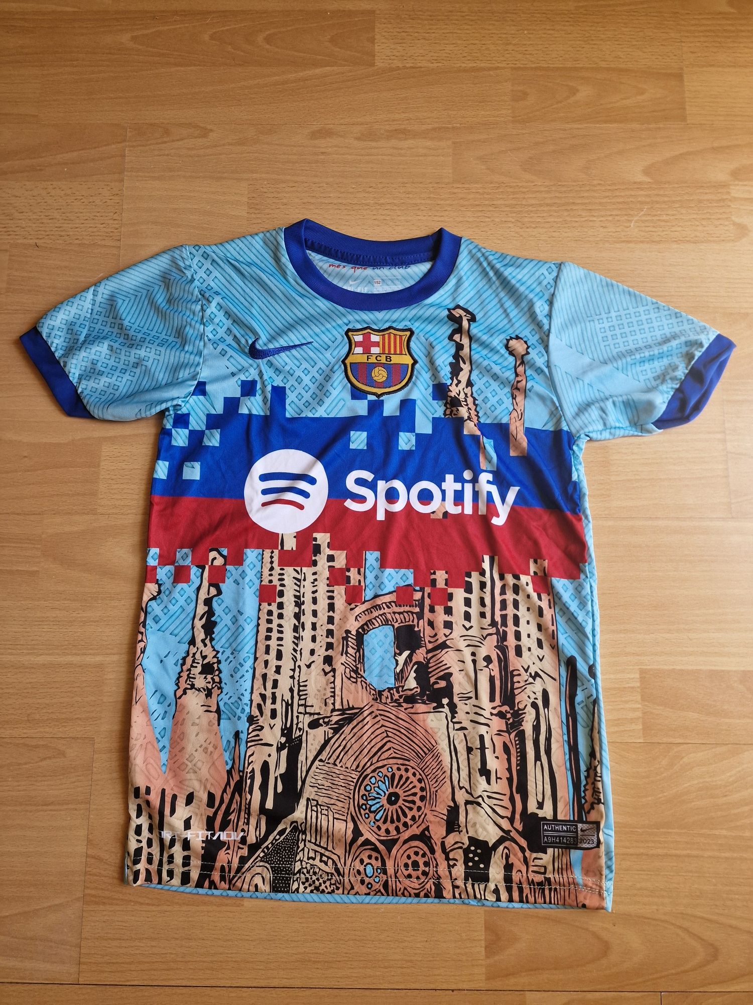Lewandowski nowa koszulka piłkarska