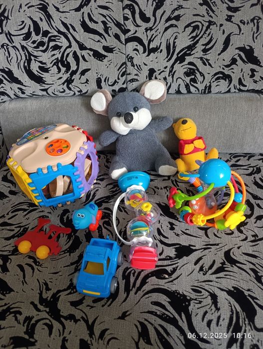 Продам дитячі іграшки