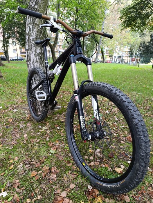 NS Soda fr - enduro, Rock Shox Lyrik