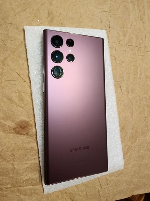 Samsung S22 Ultra 12Gb/512Gb Burgundy