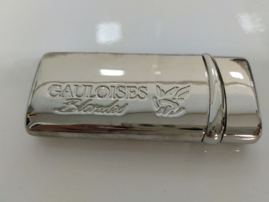 Gauloise Blondes isqueiro