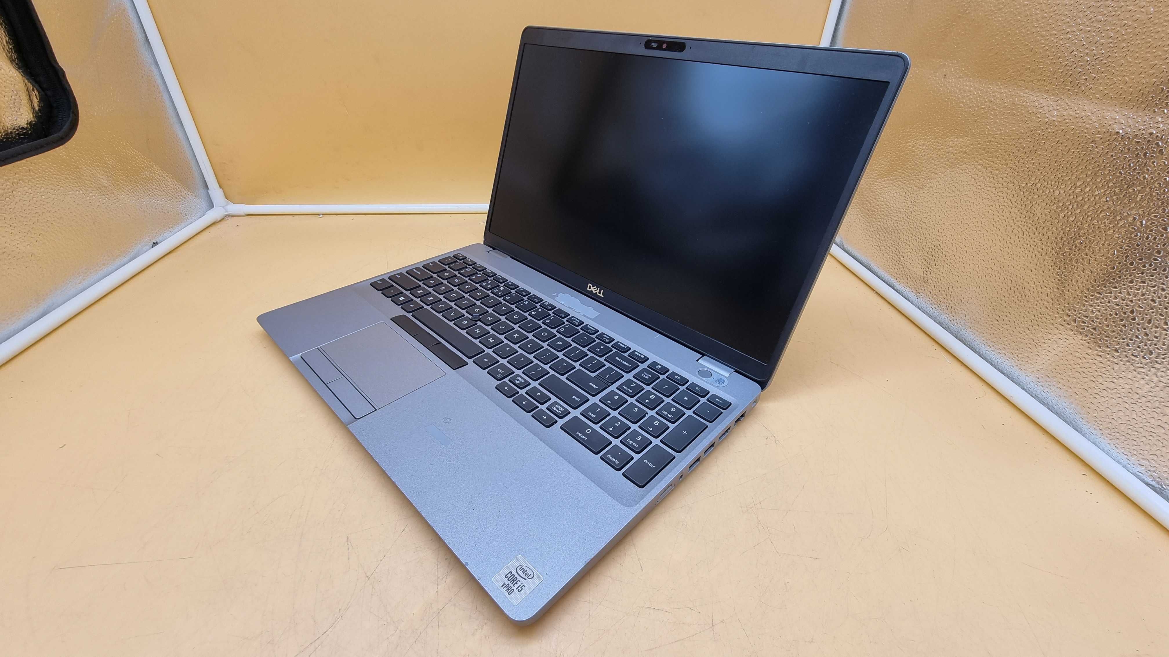 Laptop DELL LATITUDE 5511 i5-10400H 16/256GB 15,6 FHD
