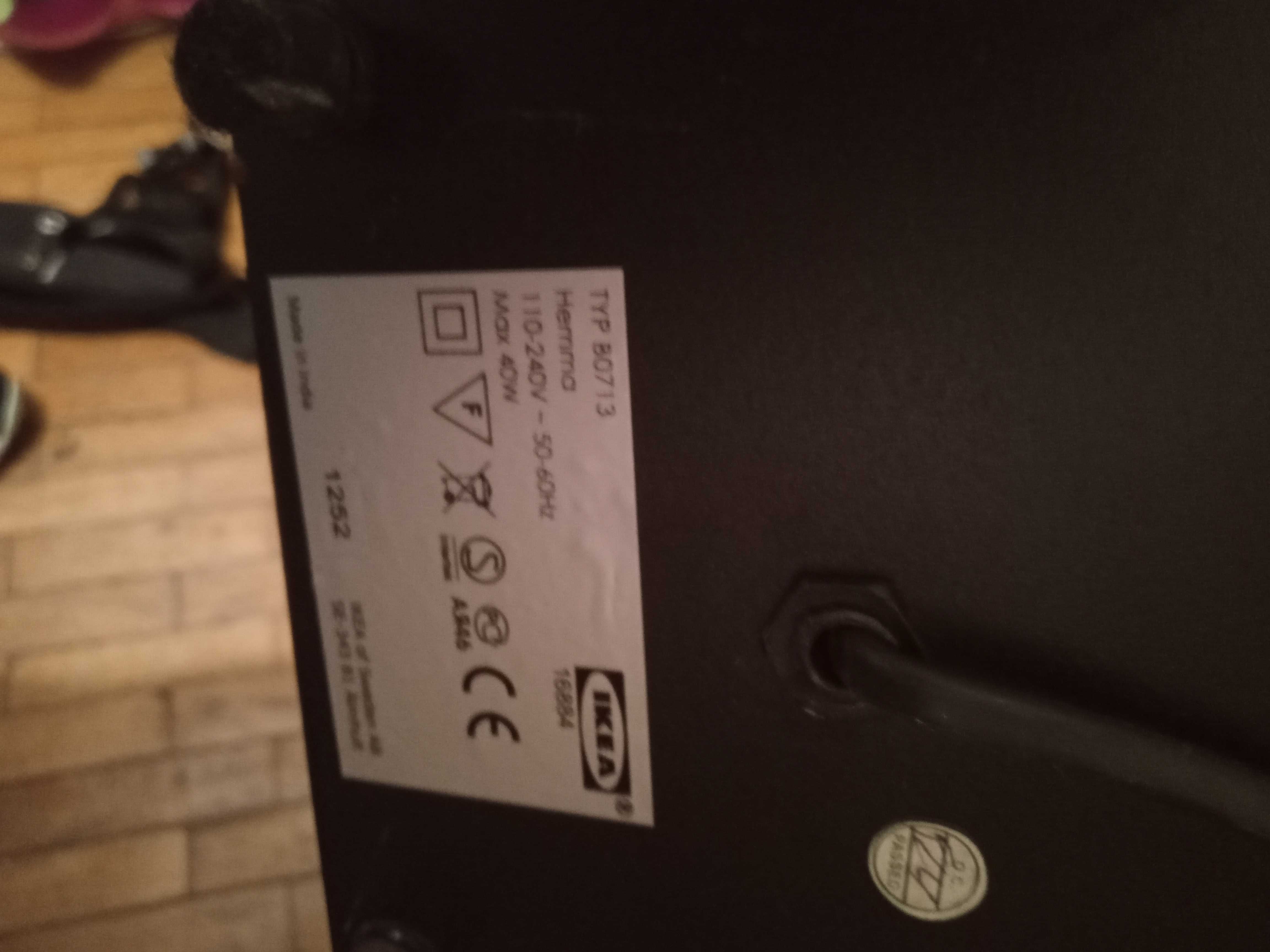 Lampa Ikea z kloszem
