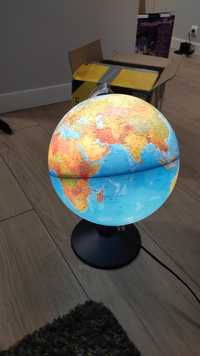 Podświetlany globus nowy