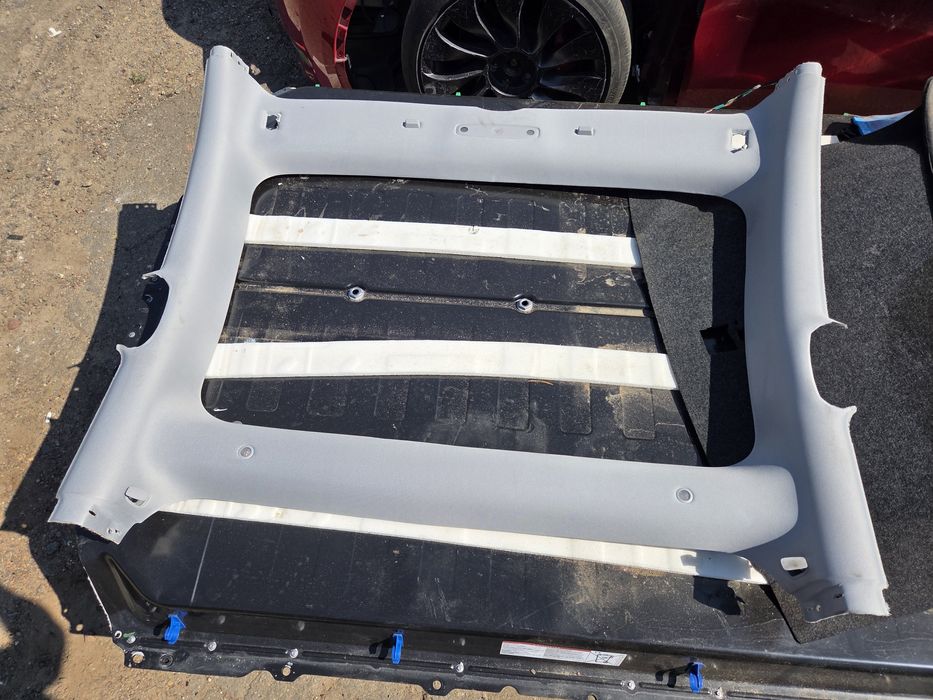 Потолок Tesla Model 3 Highland 2024 2025 оригинал разборка
