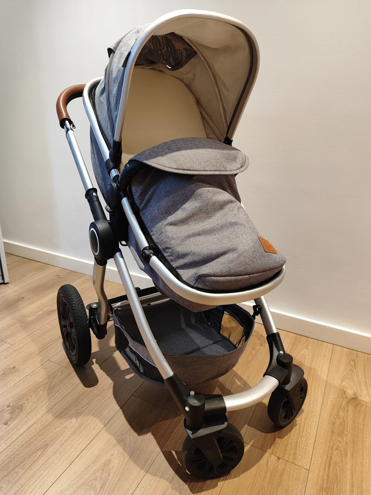 Carrinho de bebé Kinderkraft VEO 3 em 1
