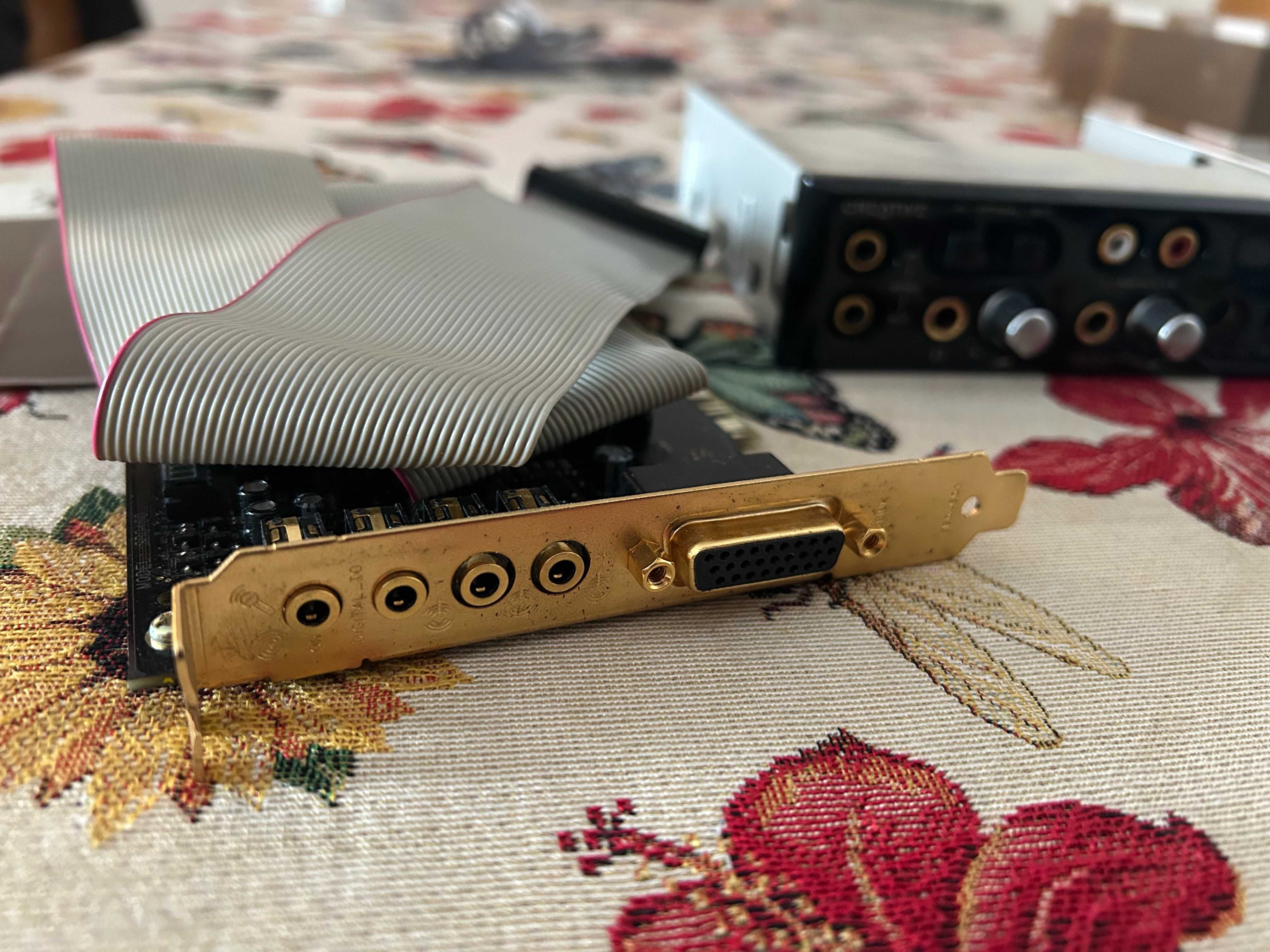 Placa de Som - SoundBlaster Live Platinum X-fi