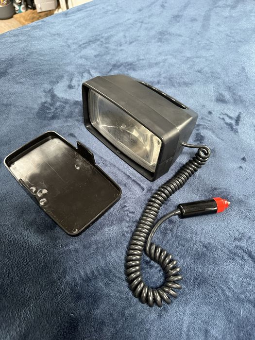 Szperacz (reflektor) do gniazdka zapalniczki samochodowej 12 V