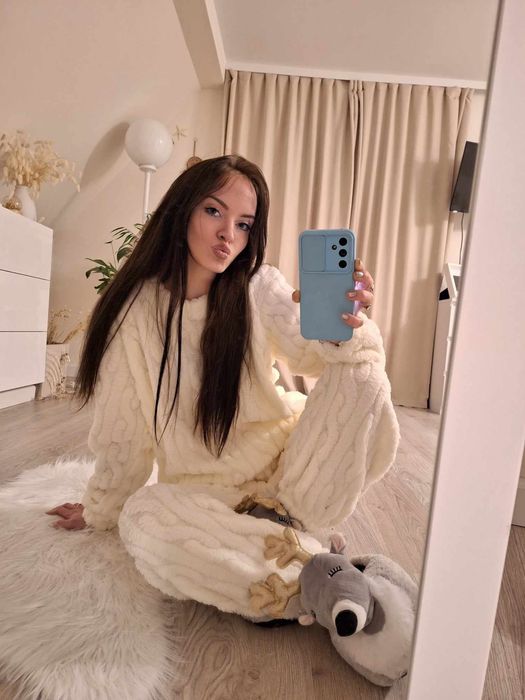 Nowa piżama pluszowa damska komplet zimowa beżowa baranek