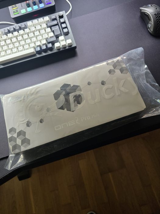 Teclado mecânico ducky one 2 pro