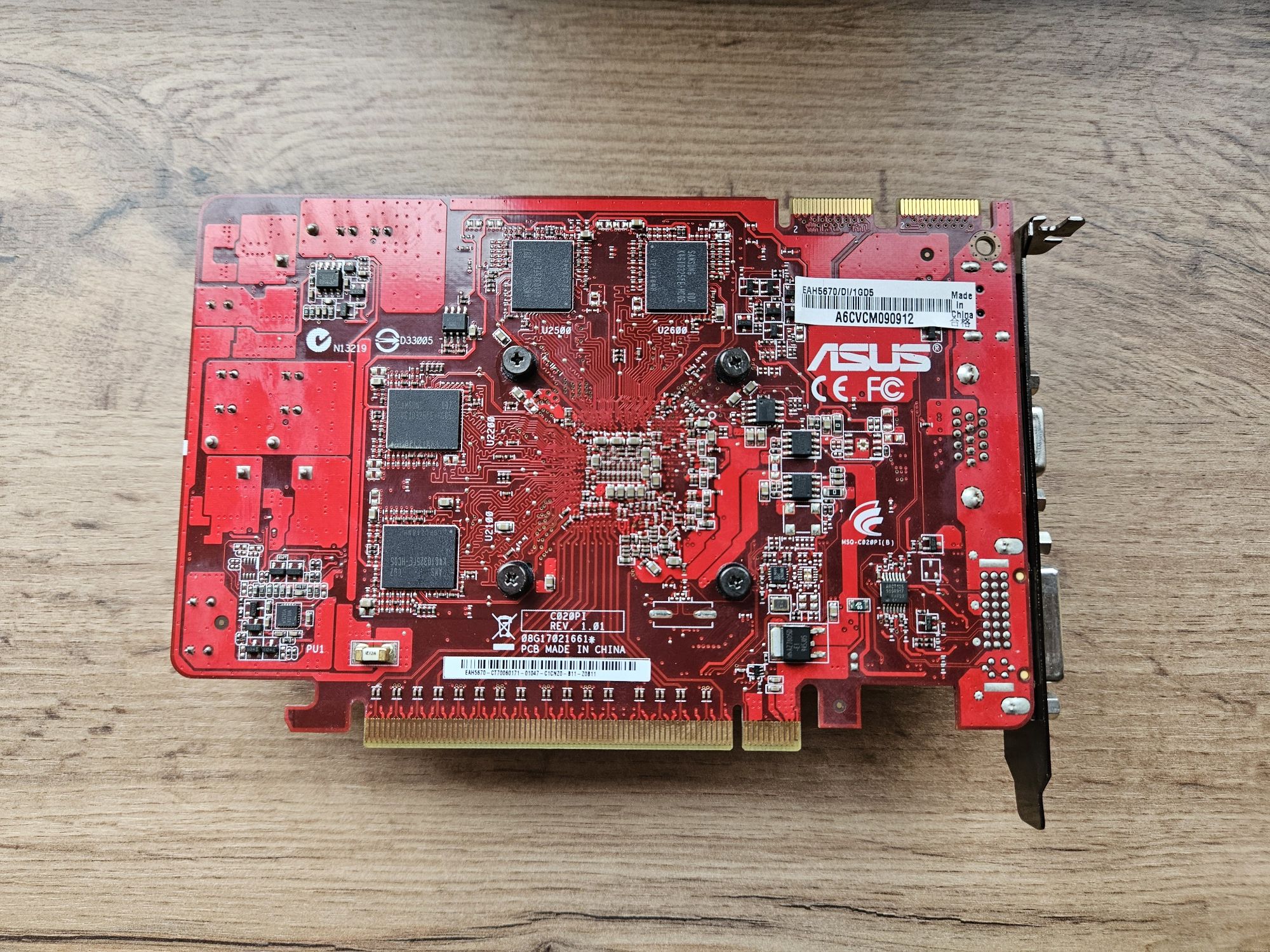 Karta graficzna Asus ATI AMD Radeon HD5670 1GB GDDR5 (EAH5670/DI/1GD5)