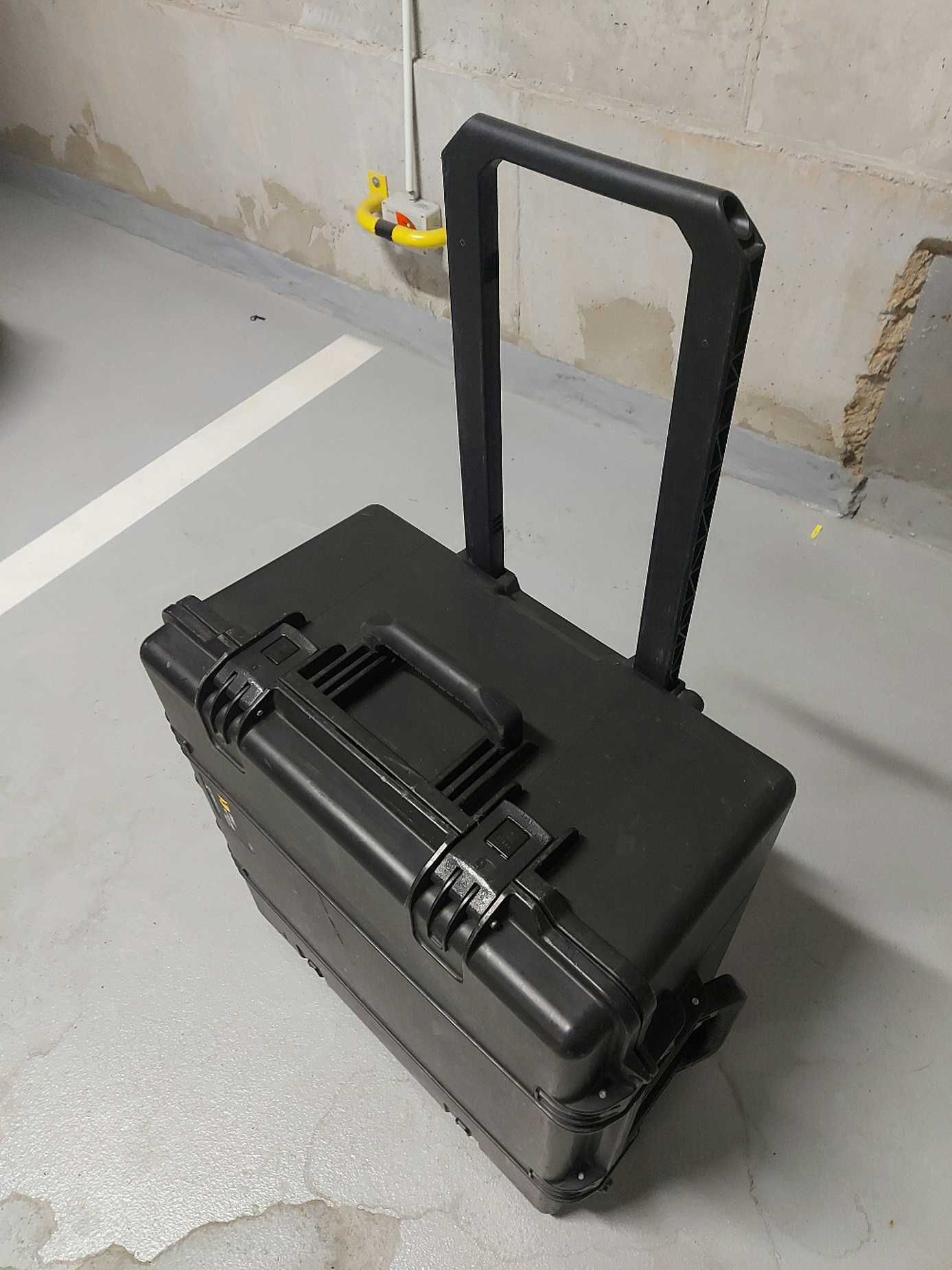 Walizka PELI iM2875 Storm Case