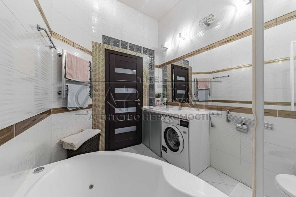 Большая Васильковская купити квартиру в центрі, 100 м2, рядом Гулливер