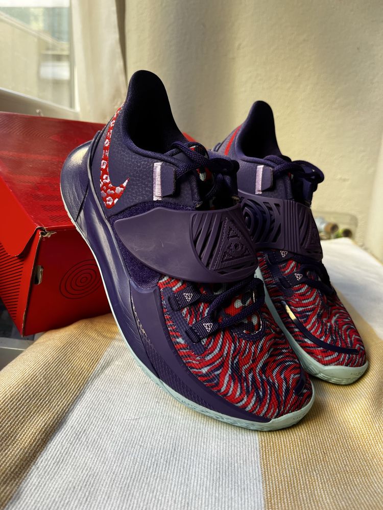 Sapatilhas basquetebol Kyrie low 3 “New Orchid”