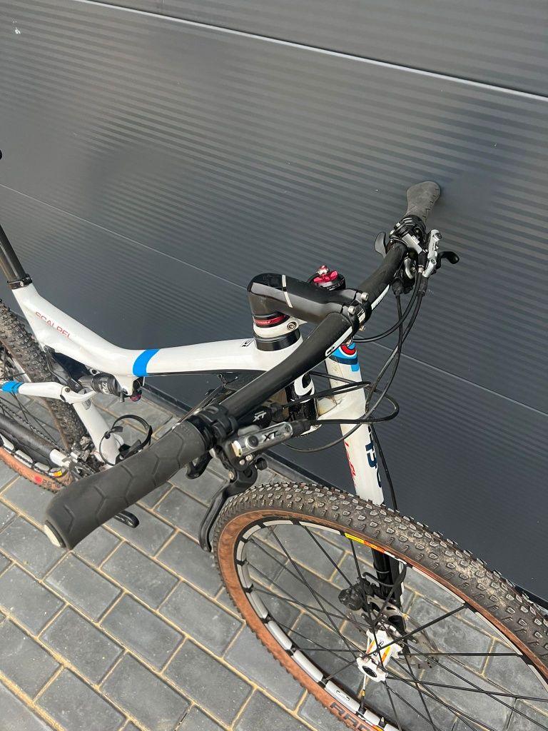 Cannondale Scalpel SI Carbon Lefty XT Mavic SLR 29
