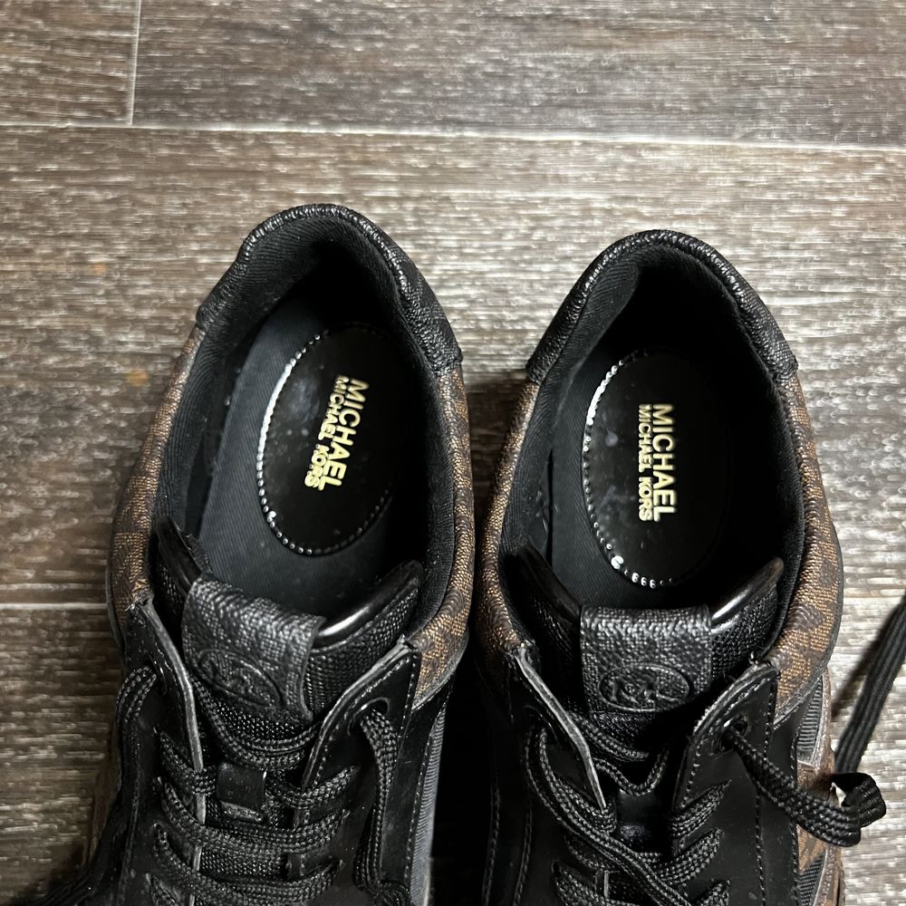 MICHAEL KORS оригінальні жіночі монограмні кросівки Майкл Корс