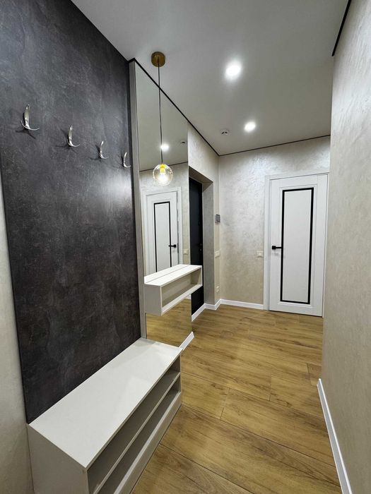 Продам стильну 2 кімнатну квартиру в ЖК UONE. До центру 5 хвилин. 65м2