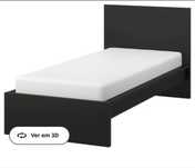 Cama preta de solteiro ikeia, desmontada.