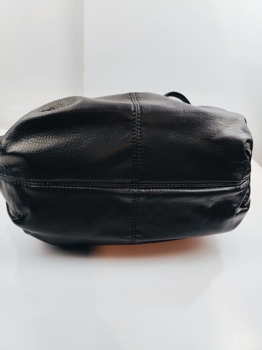 CZARNA TORBA NA RAMIĘ ekskluzywna, produkcji włoskiej florentina trade