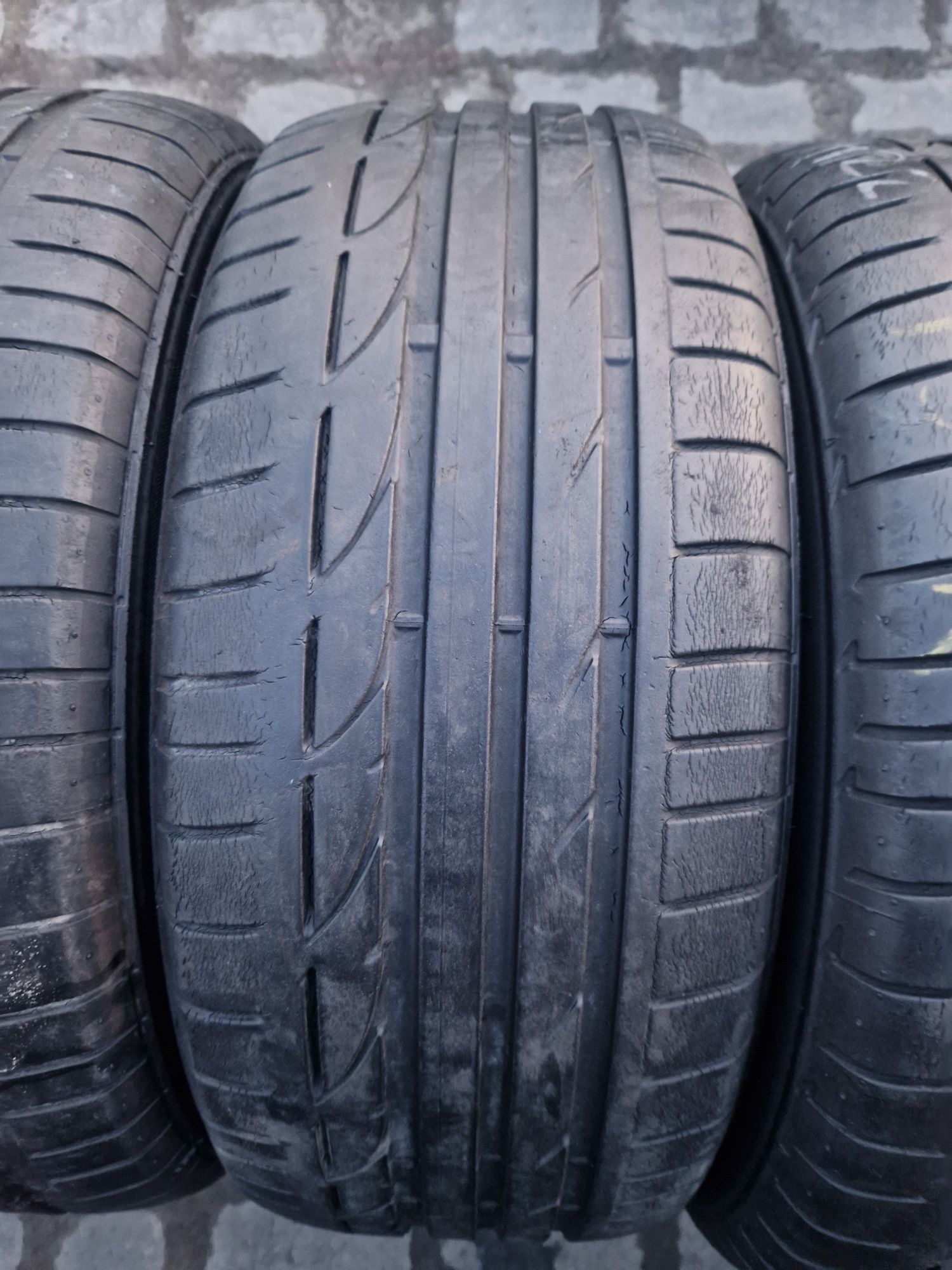 Шини літні 225 50 r17 Bridgestone potenza 001 RFT,