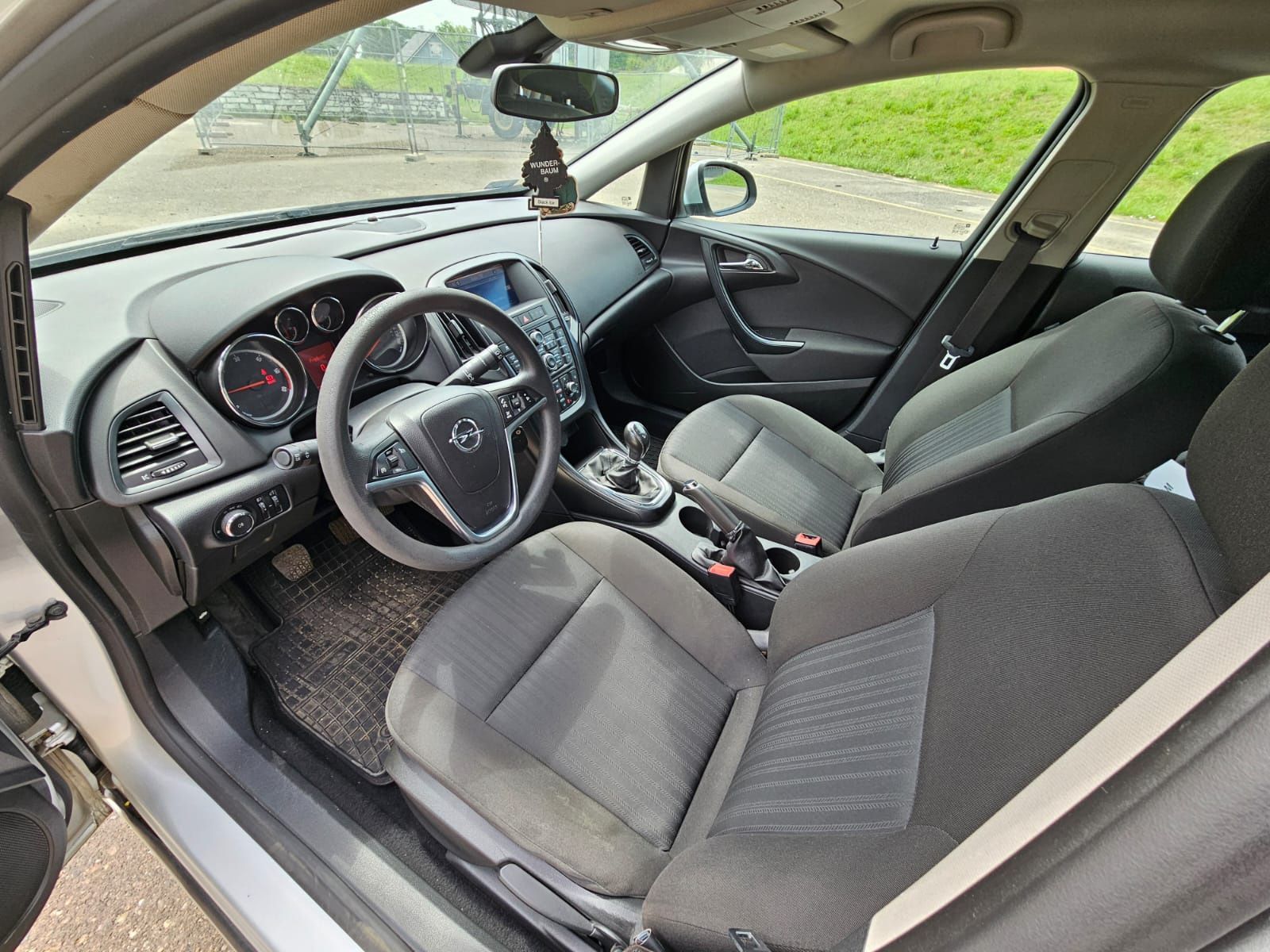 Opel Astra J 2011 1.7CDTI